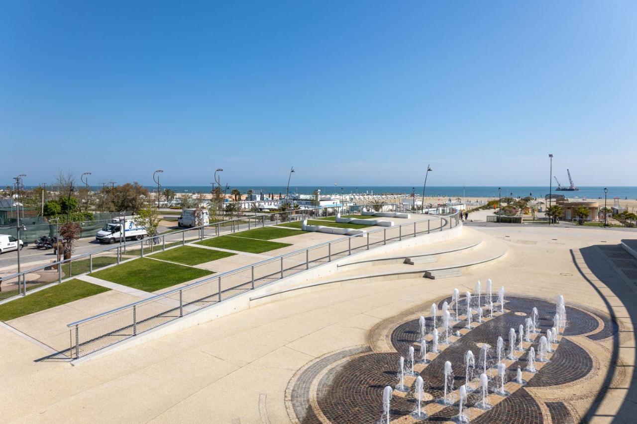 Bilocale Con Giardino A 200Mt Dal Mare - Homeunity Rimini Exterior foto